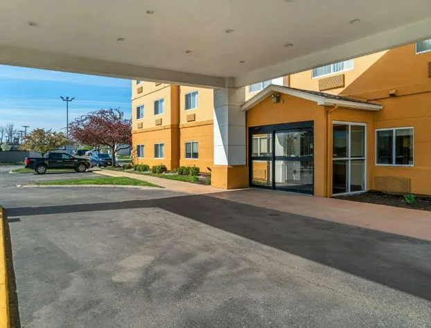 Quality Inn & Suites hotel detail image 3