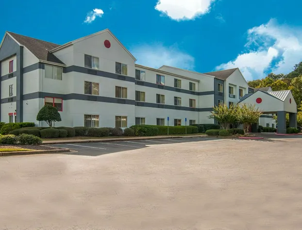 Quality Inn & Suites hotel detail image 2