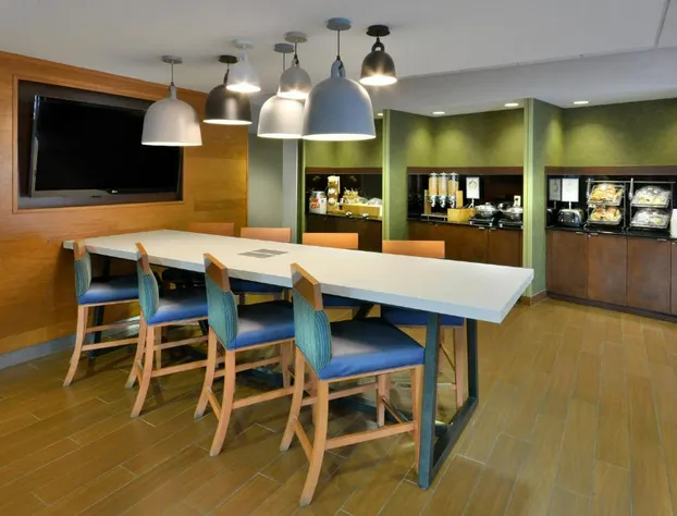 Fairfield Inn & Suites by Marriott Charlottesville North hotel detail image 4
