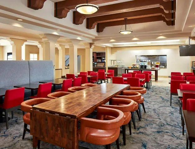 Hilton Garden Inn Valencia Six Flags hotel detail image 2