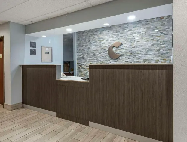 Comfort Inn & Suites Liverpool - Syracuse hotel detail image 4