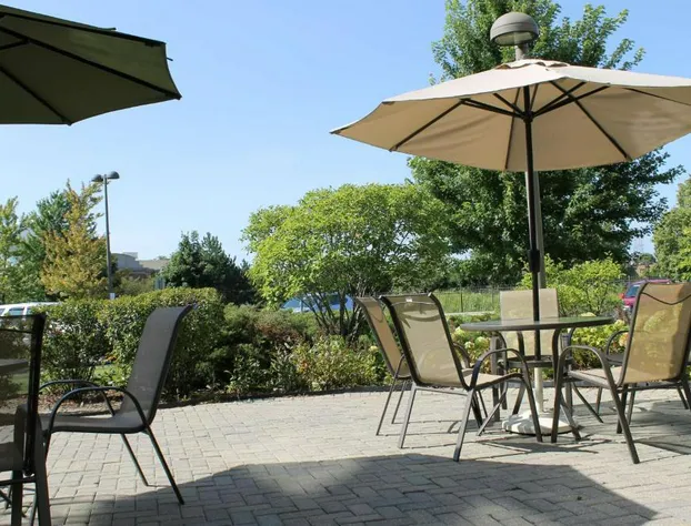 Hilton Garden Inn Addison hotel detail image 1