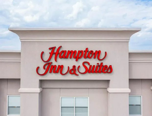 Hampton Inn & Suites Greensboro/Coliseum Area hotel detail image 3