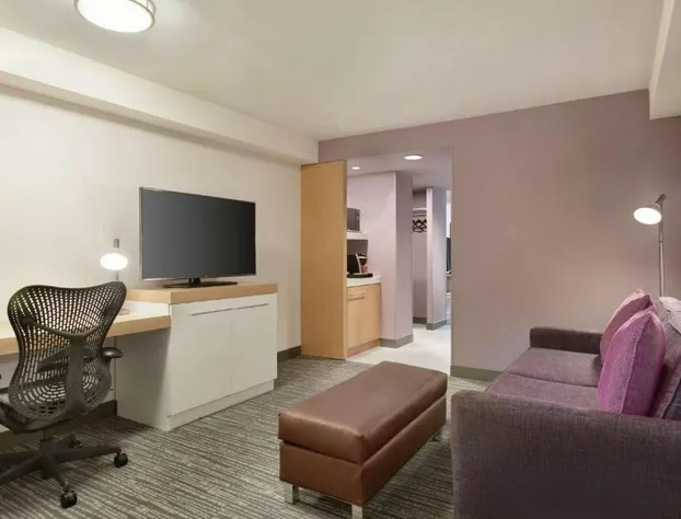 Hilton Garden Inn Bridgewater hotel detail image 3