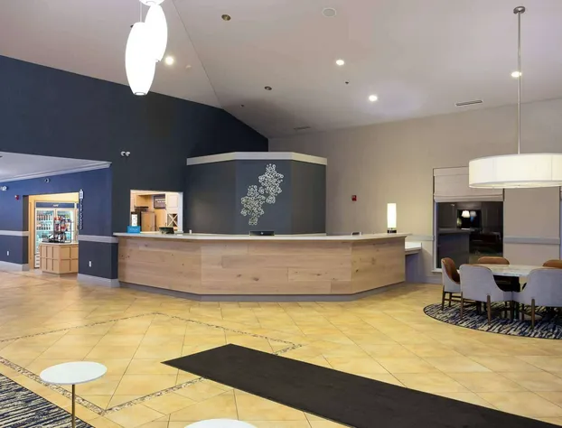 Hilton Garden Inn Milwaukee Northwest Conference Center hotel detail image 4