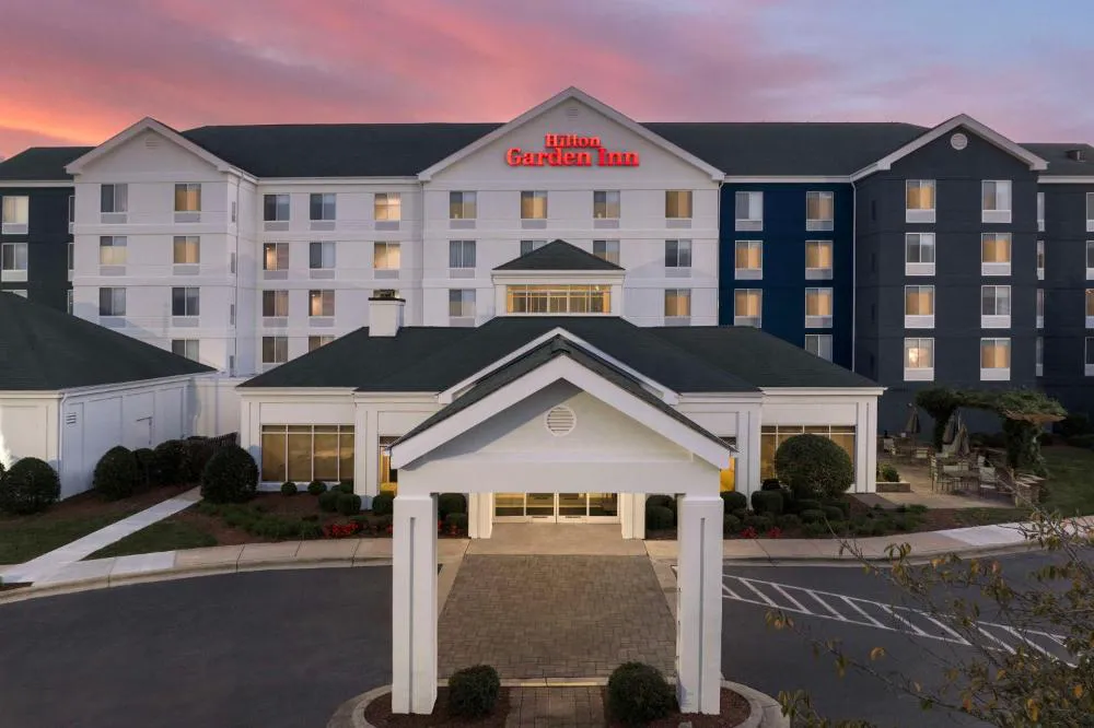 Hilton Garden Inn Greensboro hotel hero