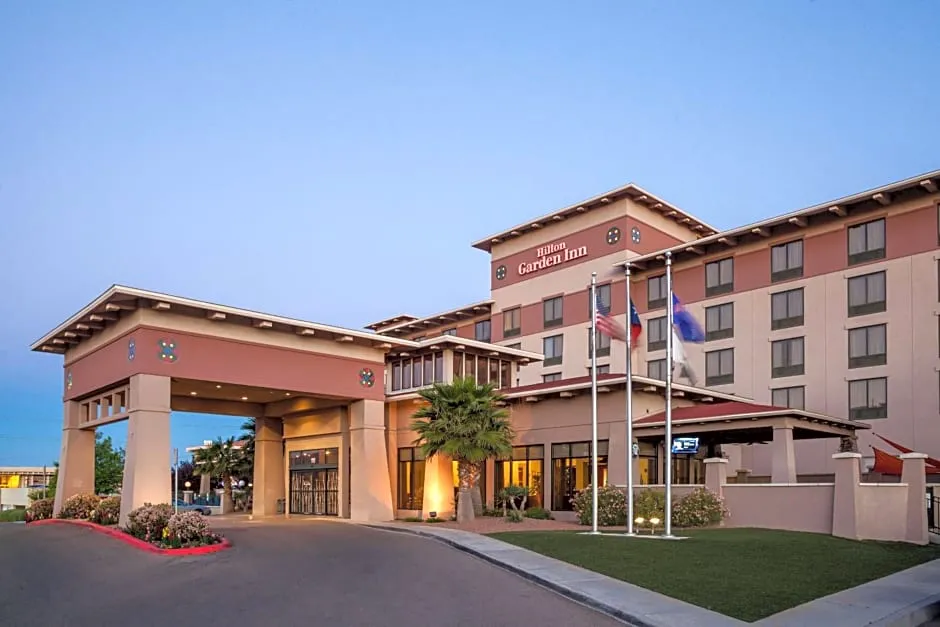 Hilton Garden Inn El Paso / University hotel hero