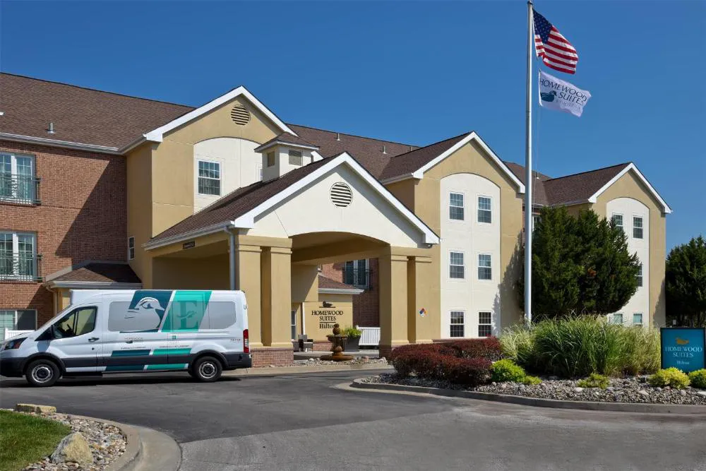 Homewood Suites by Hilton Kansas City-Airport hotel hero