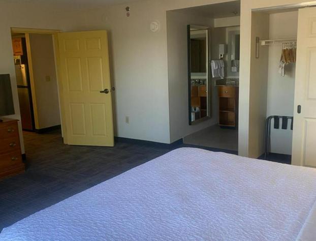 MainStay Suites Phoenix North hotel detail image 3