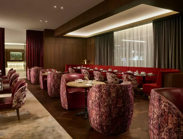 Hilton Toronto hotel detail image 3