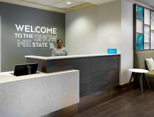 Hampton Inn & Suites Kansas City-Country Club Plaza hotel detail image 2