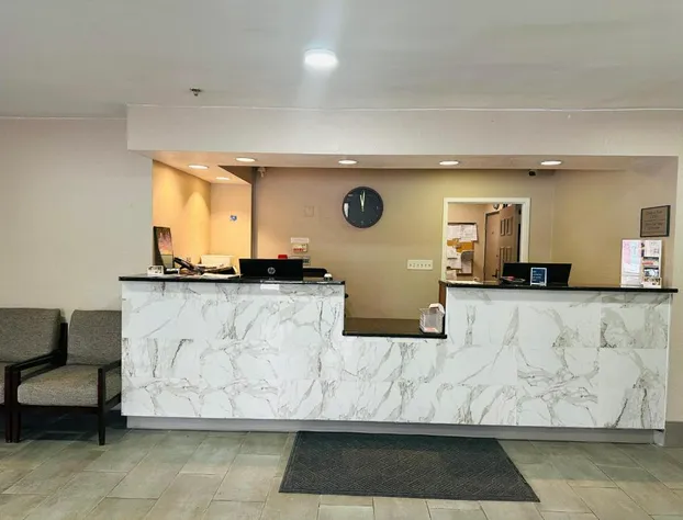 Townhouse Near Hall Of Fame Canton I 77 hotel detail image 4