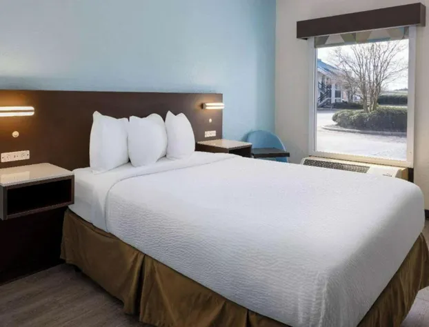 Studio 6 Suites Jacksonville, NC hotel detail image 3