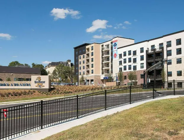 Hampton Inn & Suites Atlanta Galleria hotel detail image 2