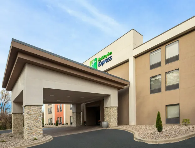 Holiday Inn Express New Albany - Louisville NW by IHG hotel detail image 1