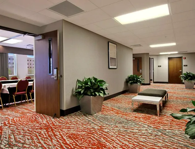 Hampton Inn & Suites Columbus-Downtown hotel detail image 3