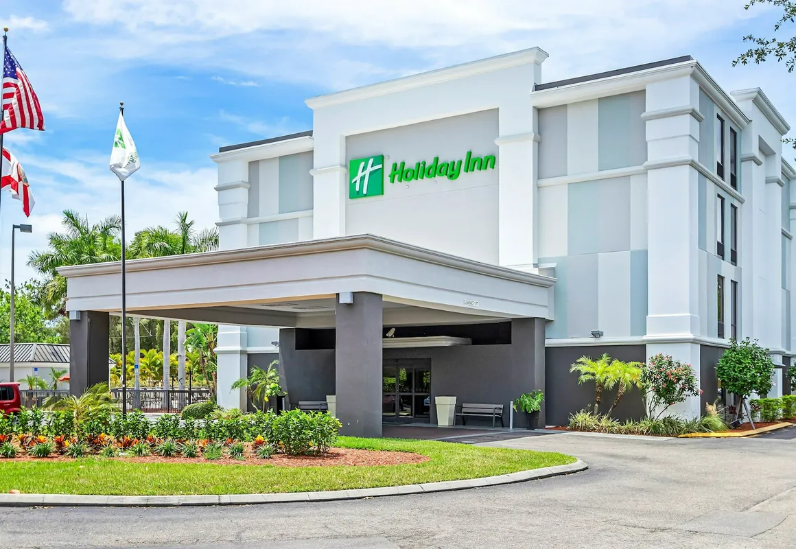Holiday Inn St. Petersburg West by IHG hotel hero