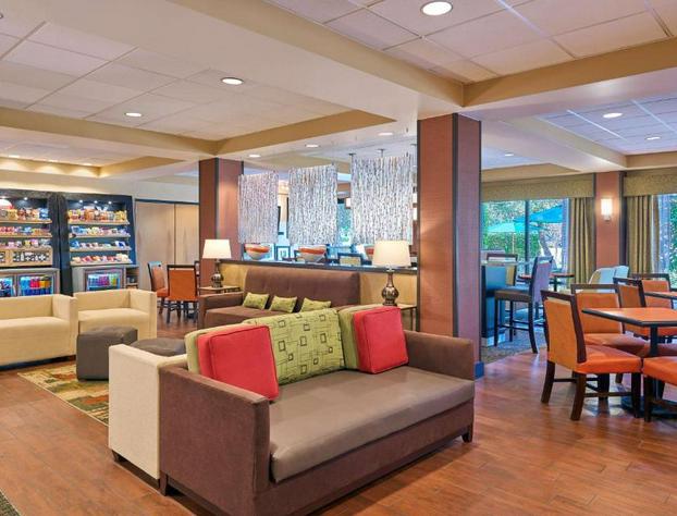 Hampton Inn San Antonio Stone Oak hotel detail image 2