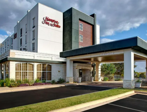 Hampton Inn & Suites Austin-Airport hotel detail image 1