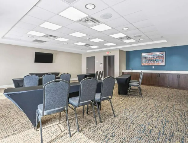 Hampton Inn Columbus-North hotel detail image 3