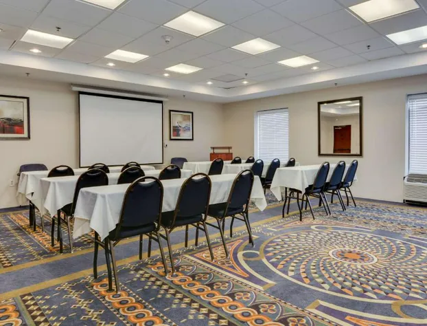 Hampton Inn Atlanta Fairburn hotel detail image 2