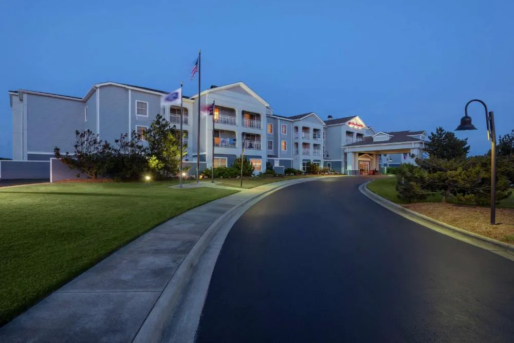 Hampton Inn & Suites Outer Banks/ Corolla hotel hero