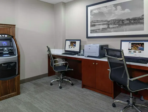 Hampton Inn Woodbridge hotel detail image 4