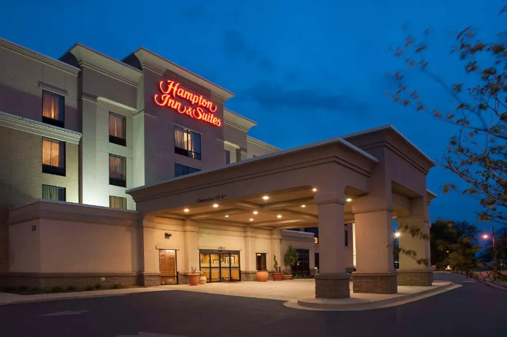 Hampton Inn and Suites Indianapolis - Fishers hotel hero