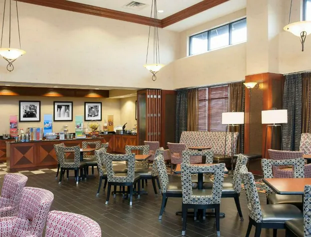 Hampton Inn and Suites Indianapolis - Fishers hotel detail image 4