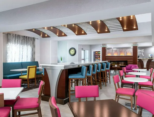 Hampton Inn & Suites Sacramento-Cal Expo hotel detail image 4