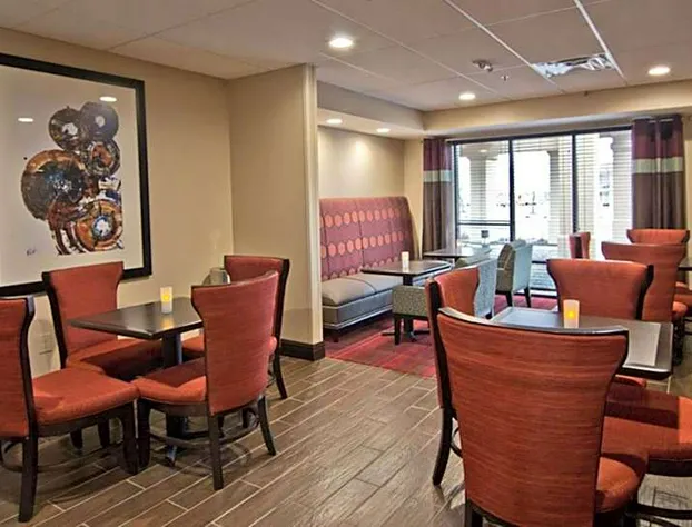 Hampton Inn Columbus-South hotel detail image 2