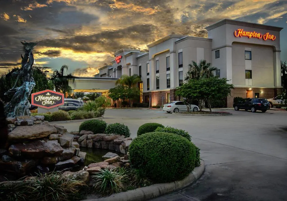 Hampton Inn Houston-Pearland hotel hero