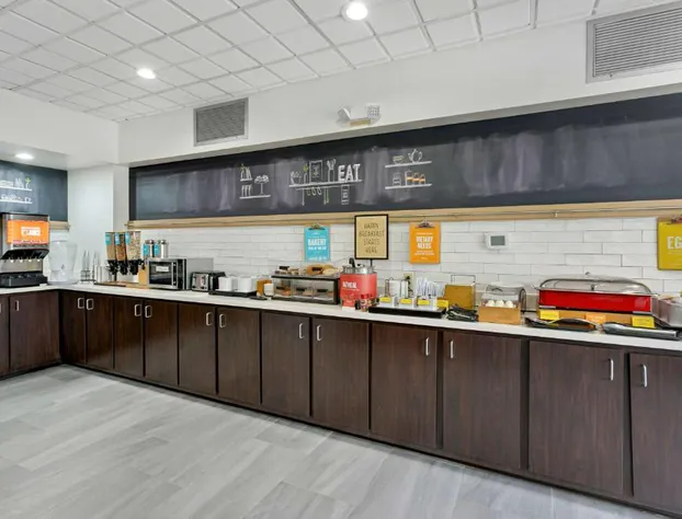 Hampton Inn Houston-Pearland hotel detail image 2