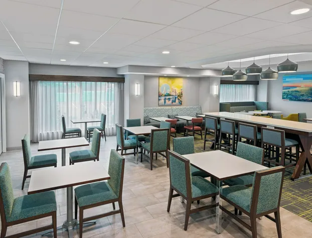 Hampton Inn Coventry - Warwick Area hotel detail image 4