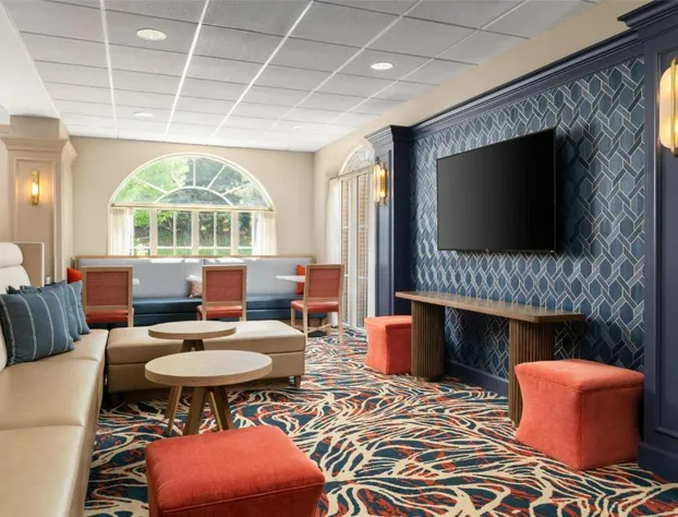 Hampton Inn & Suites Newport/Middletown hotel detail image 3