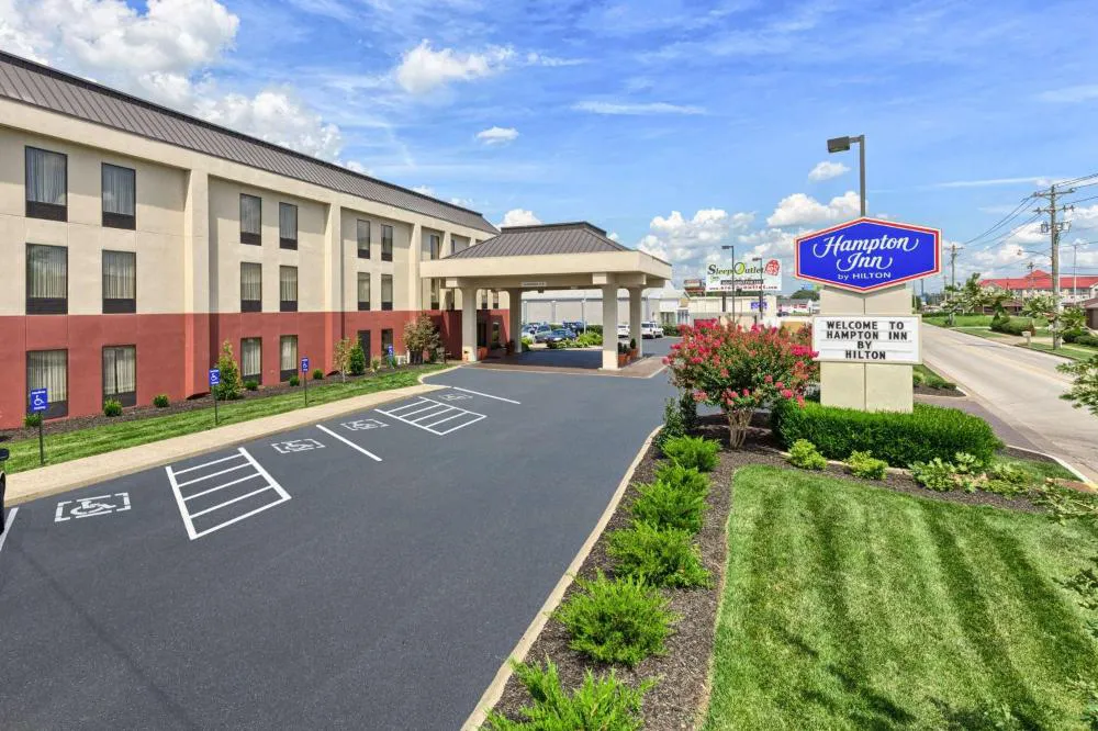 Hampton Inn Owensboro South hotel hero