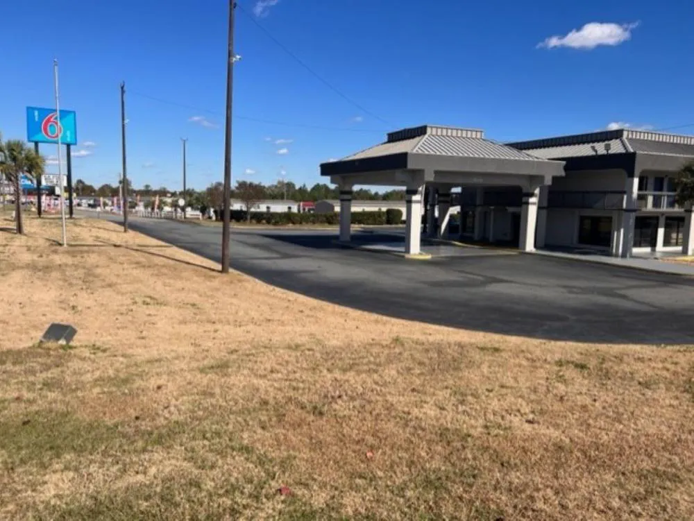 Dublin Inn and Suites hotel hero