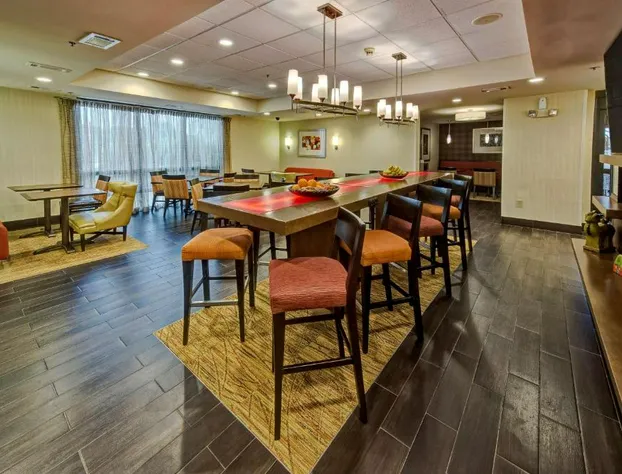 Hampton Inn Houston Baytown hotel detail image 3