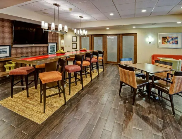 Hampton Inn Houston Baytown hotel detail image 4