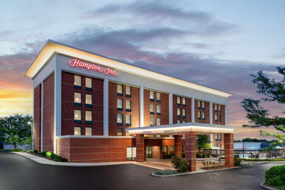 Hampton Inn Martinsburg hotel hero