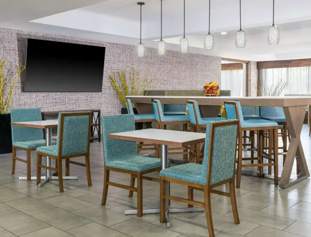 Hampton Inn Martinsburg hotel detail image 3