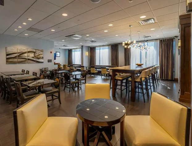 Hampton Inn Carlstadt-At The Meadowlands hotel detail image 1