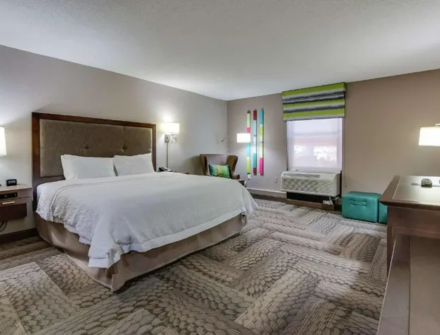 Hampton Inn Dickson hotel detail image 2