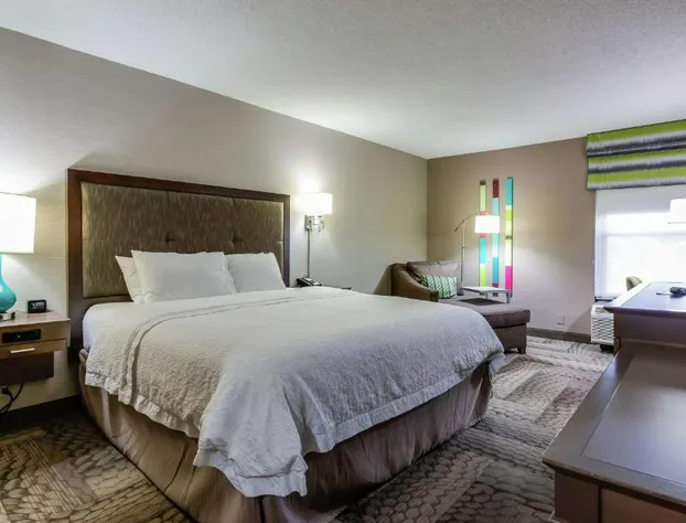 Hampton Inn Dickson hotel detail image 2