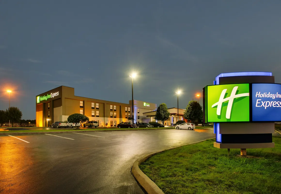 Holiday Inn Express Horse Cave by IHG hotel hero