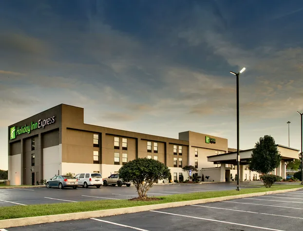 Holiday Inn Express Horse Cave by IHG hotel detail image 1