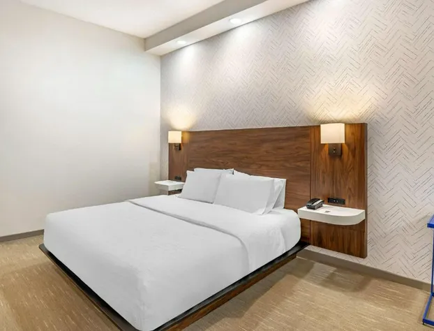 Hampton Inn by Hilton Petersburg Fort Lee hotel detail image 4