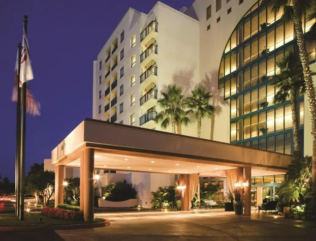 Newport Beach Marriott Bayview hotel detail image 1