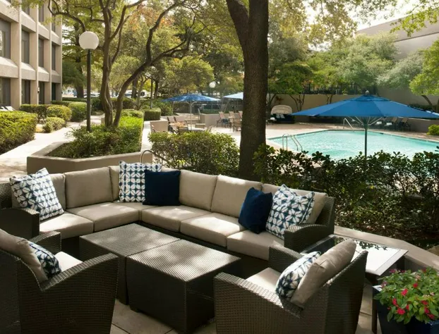 Dallas/Fort Worth Airport Marriott hotel detail image 4