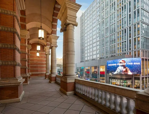 Philadelphia Marriott Downtown hotel detail image 2